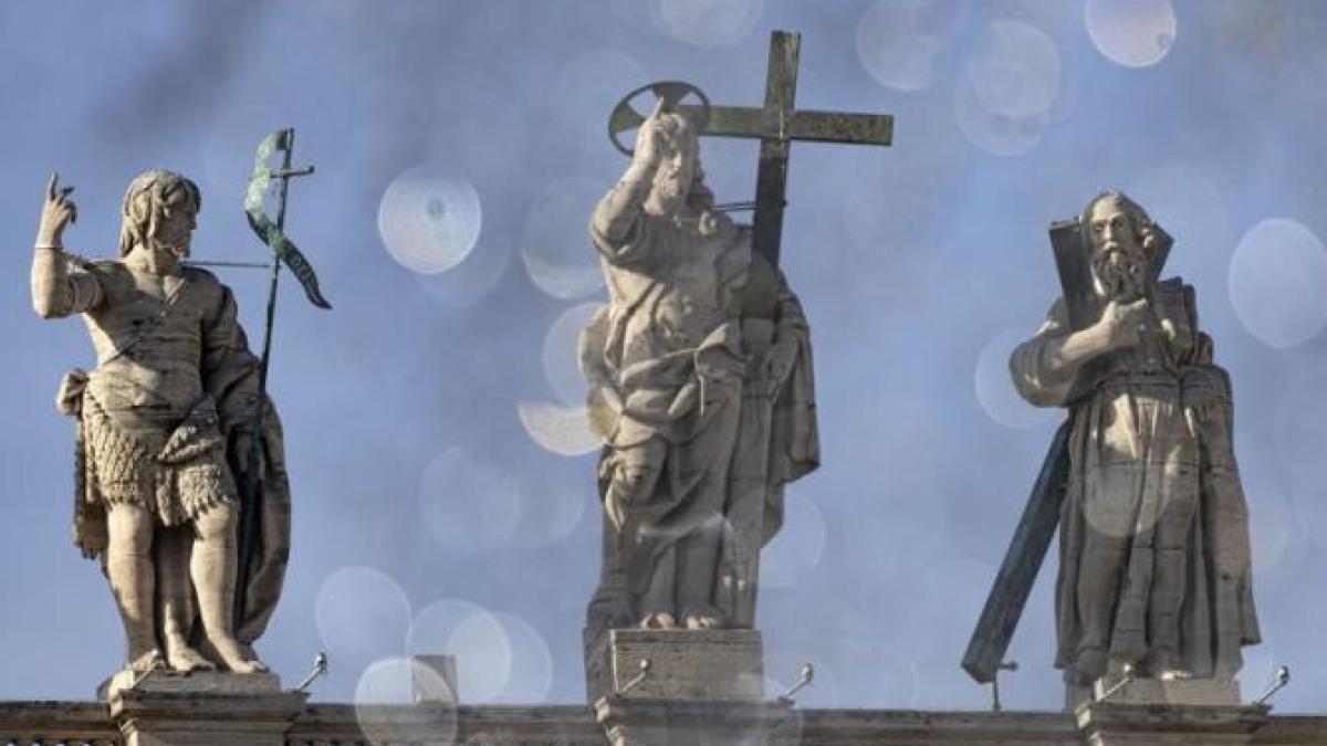 papa_benedict_omagii_ager_55603900