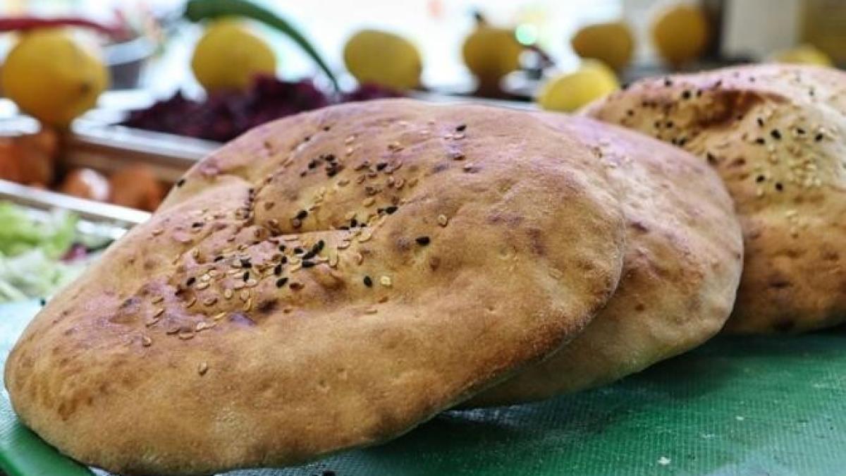 ce-poti-face-doar-din-faina-si-apa---reteta-acestor-lipii-delicioase-te-va-surprinde_13684600