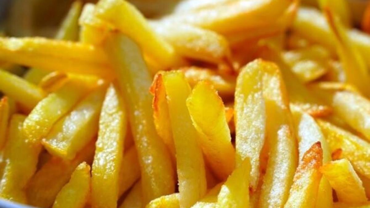 prajeste-cartofii-in-doar-cateva-minute--trucul-ingenios--folosit-de-bucatarii-din-restaurante_06904100