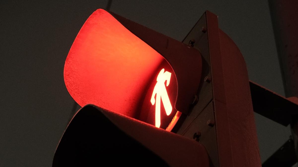 titi-aur-parcarea-masinilor-in-intersectii_72664600