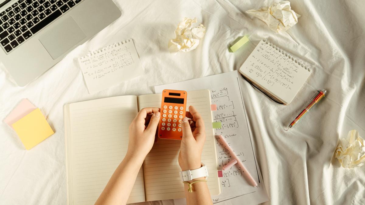 rate-banci-pexels-cottonbro-studio-5184961_35911600