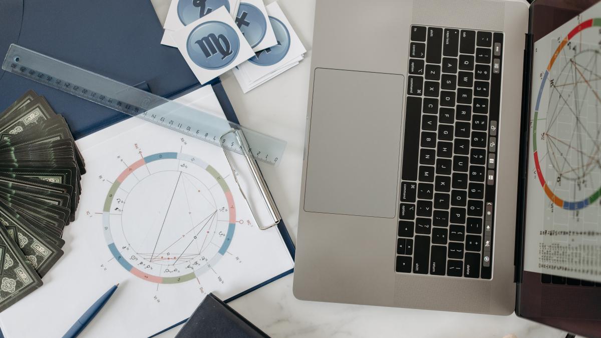 horoscop-13-ianuarie-2023-simulescu-pexels-pavel-danilyuk-7222054_08973000