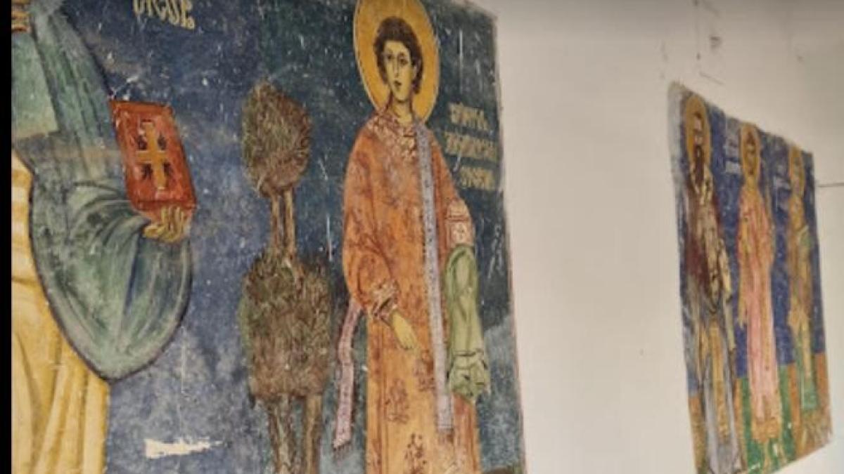 calugari-manastire_95790100