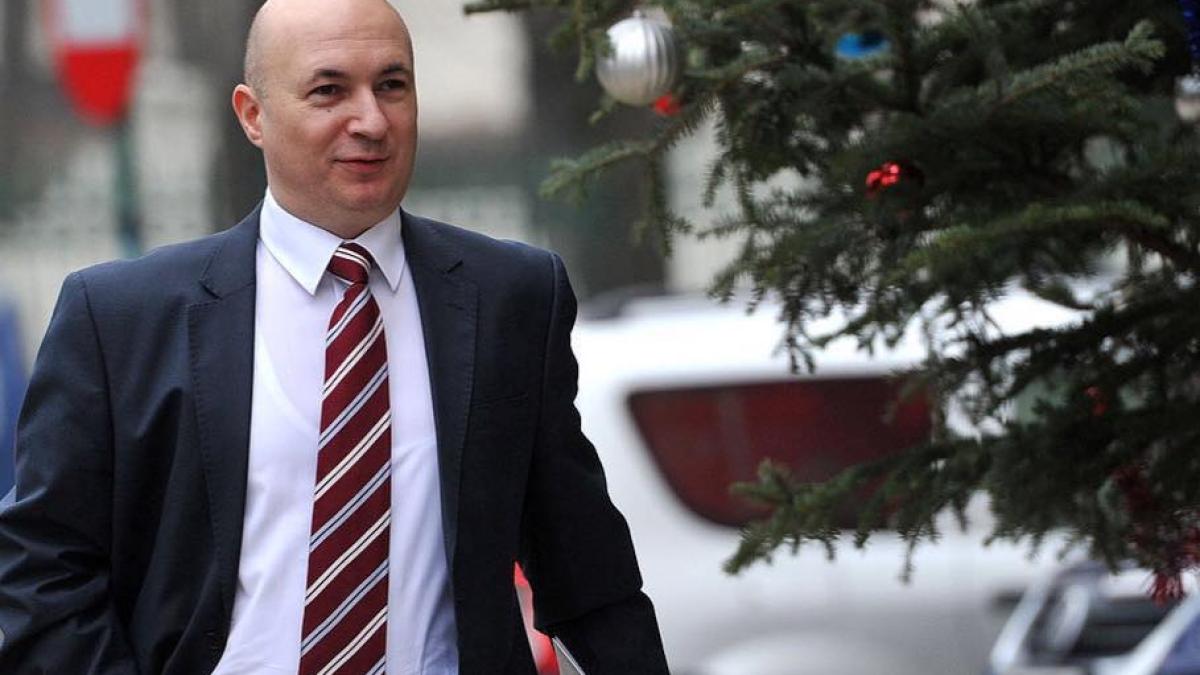 codrin-stefanescu-grav-bolnav-monica-pop_97860400