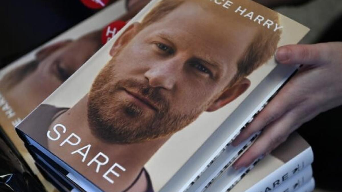 printul-harry-detalii-kate-carte_25963200