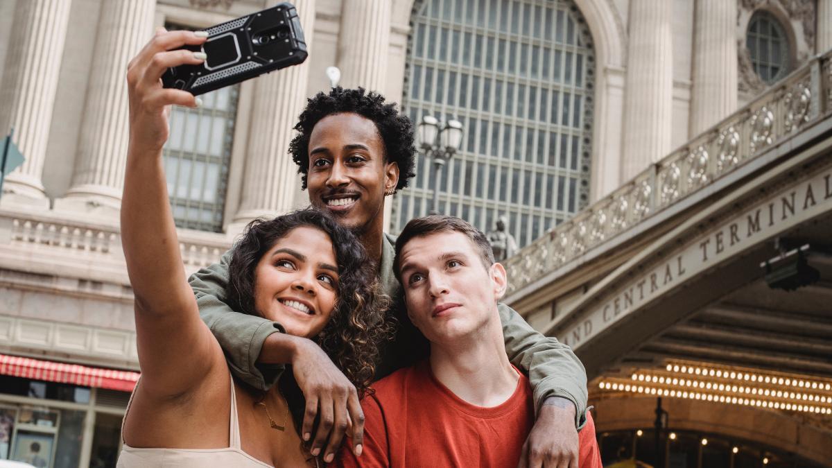 pe-ce-dau-banii-tinerii_53377600