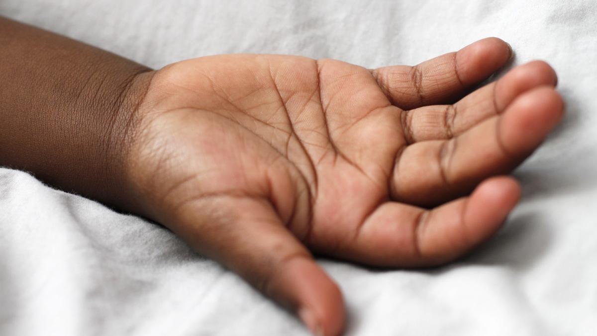 copil-lovit-la-palma_23990100