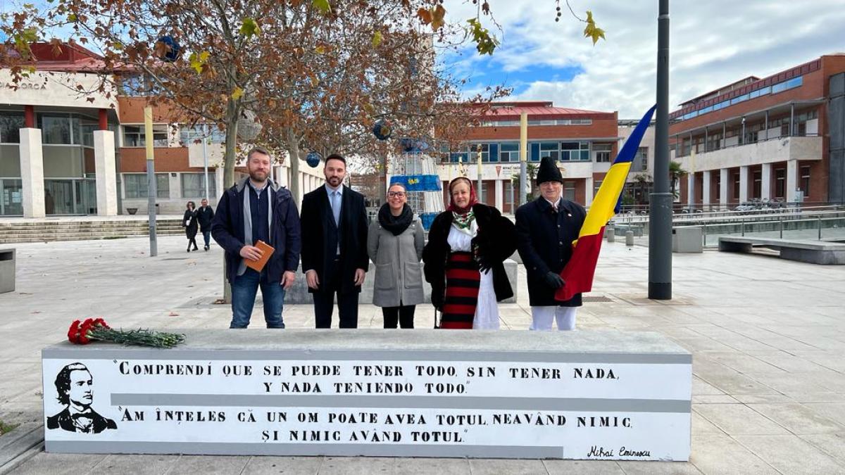 eminescu--monument-in-spania--bologan-prc-e2prc-80prc-9eeste-chintesenta-unui-intreg-poporprc-e2prc-80prc-9d_40705700