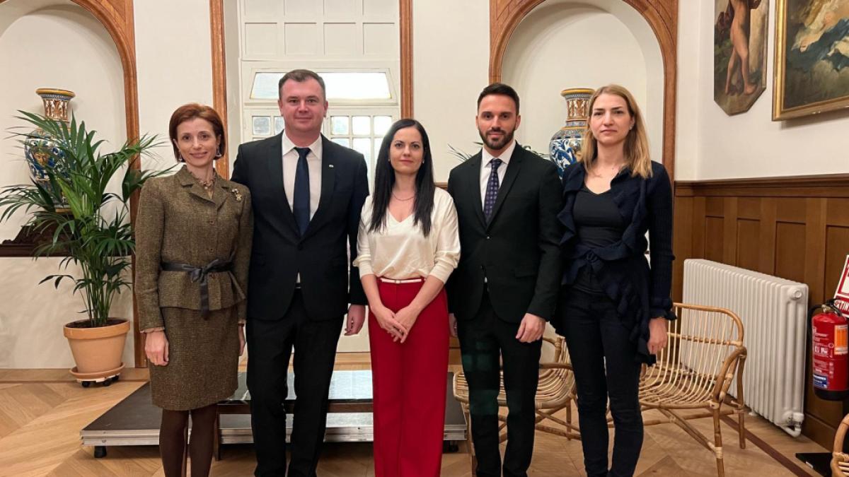 madrid--ziua-culturii-nationale-cu-un-eveniment-organizat-de-icr-si-ambasada_55181700