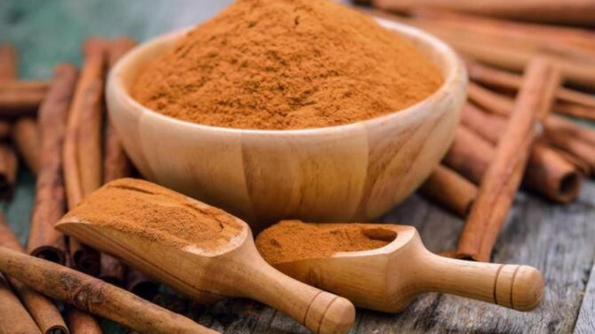 sapte-utilizari-neobisnuite-ale-scortisoarei--cum-se-foloseste-condimentul--care-te-scapa-de-molii-in-cateva-minute_60130200