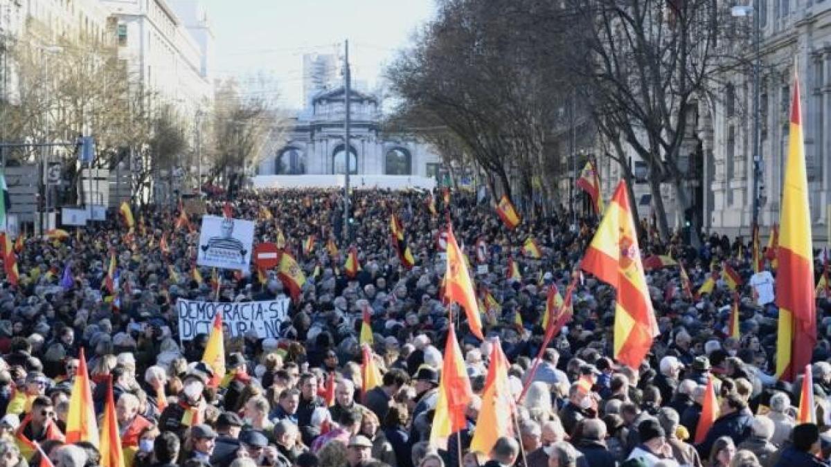 proteste-ale-dreptei-si-extremistilor-la-madrid--manifestantii-cer-demisia-premierului-pedro-sanchez_2_31117600