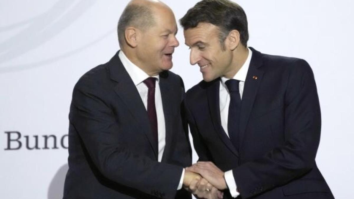 presedintele-francez-cere-germaniei-ca-cele-doua-tari-sa-devina-prc-e2prc-80prc-9elocomotivaprc-e2prc-80prc-9d-care-va-prc-e2prc-80prc-9erefonda-europaprc-e2prc-80prc-9d_82541800