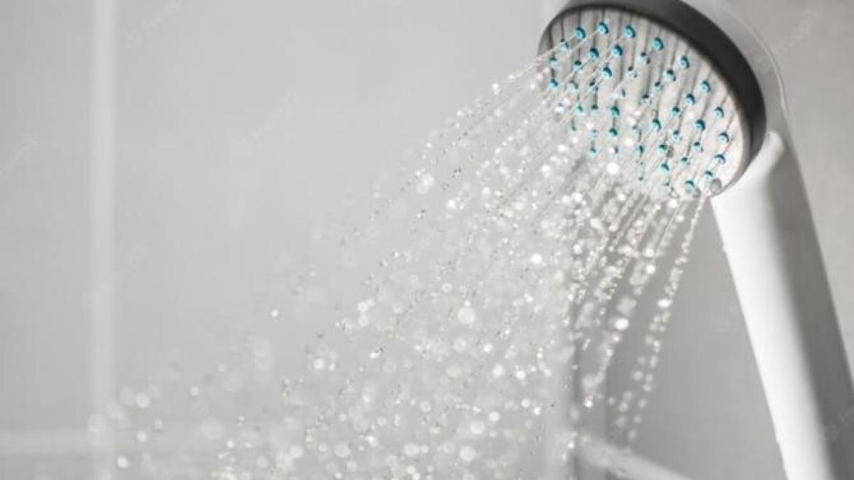 detartreaza-capul-de-dus-si-creste-presiunea-apei-fara-a-chema-instalatorul--iata-cum_85128900