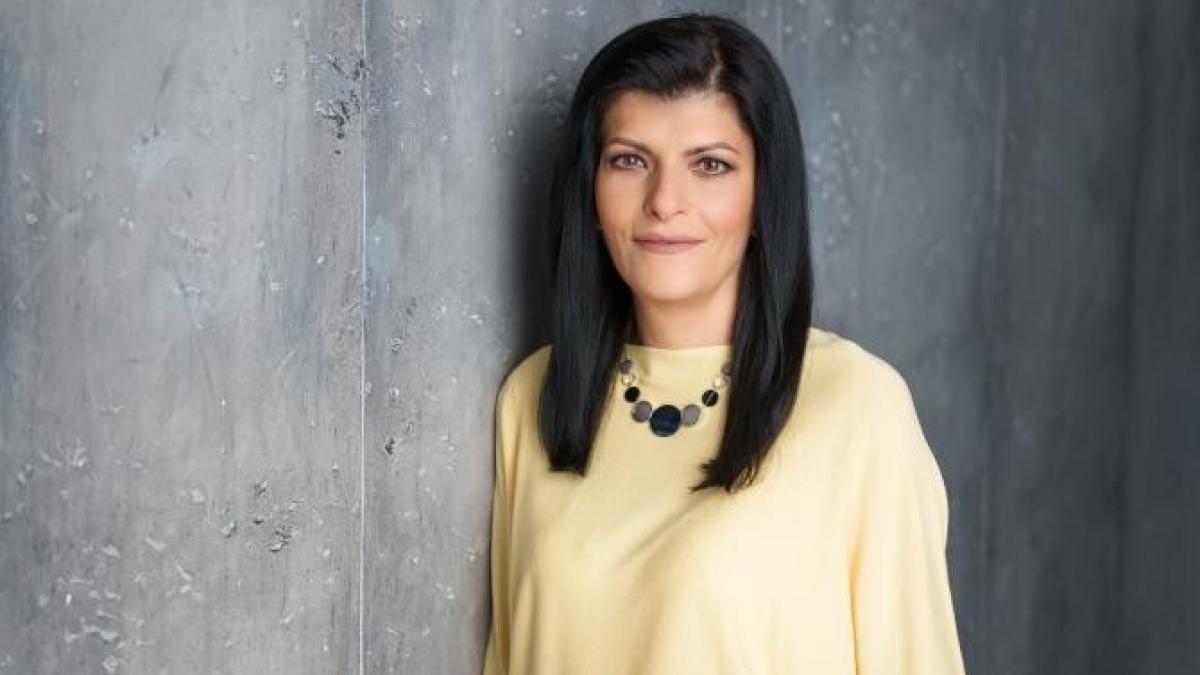 luminita-florea-director-p-c-philip-morris-romania_62765500