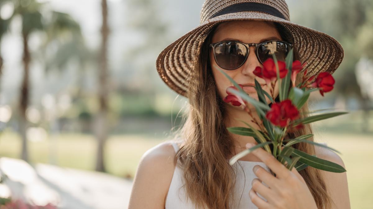 ochelari-femeie-pexels-pavel-danilyuk-9119613_06934300