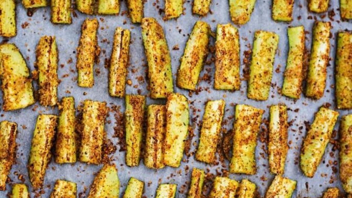 sticksuri-de-dovlecei-in-friteuza-cu-aer---niciodata-nu-ai-mancat-o-gustare-atat-de-sanatoasa-si-crocanta_38062900