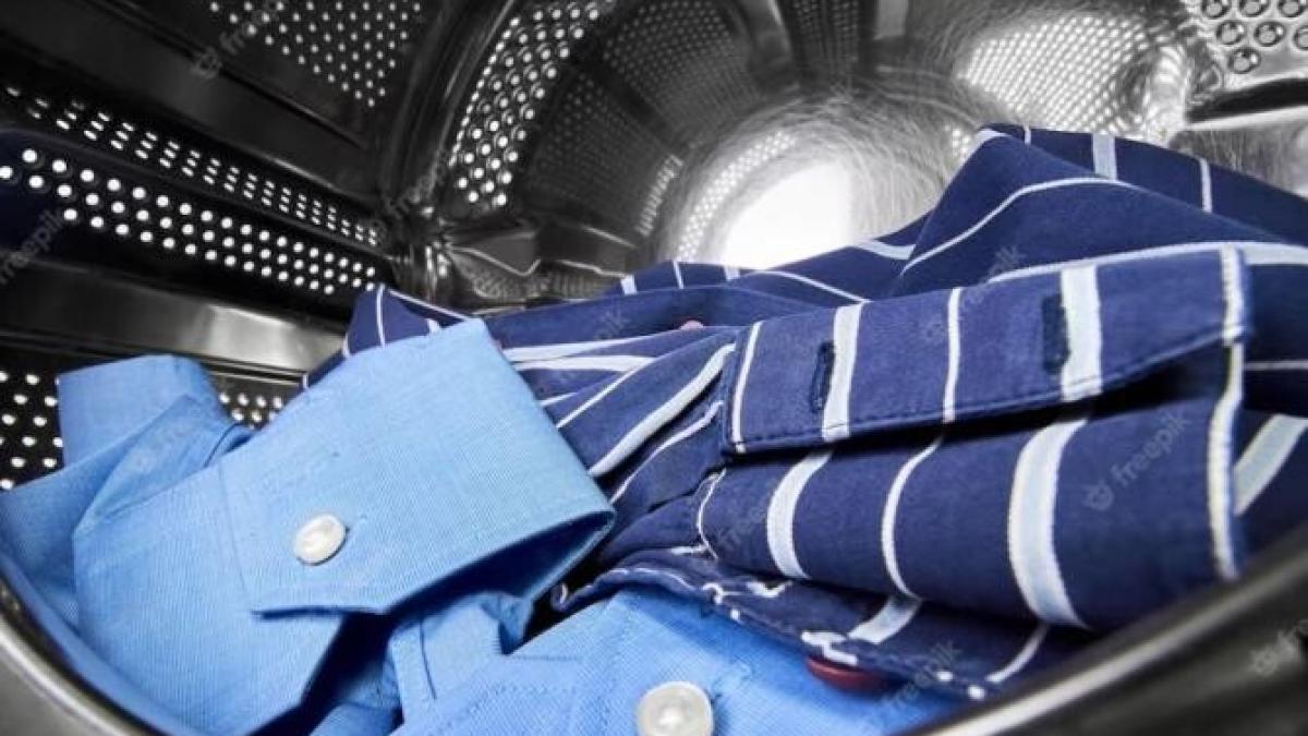 cu-acest-remediu--hainele-tale-vor-mirosi-bine-o-lunga-perioada-de-timp--trebuie-doar-sa-l-adaugi-in-masina-de-spalat_15560700