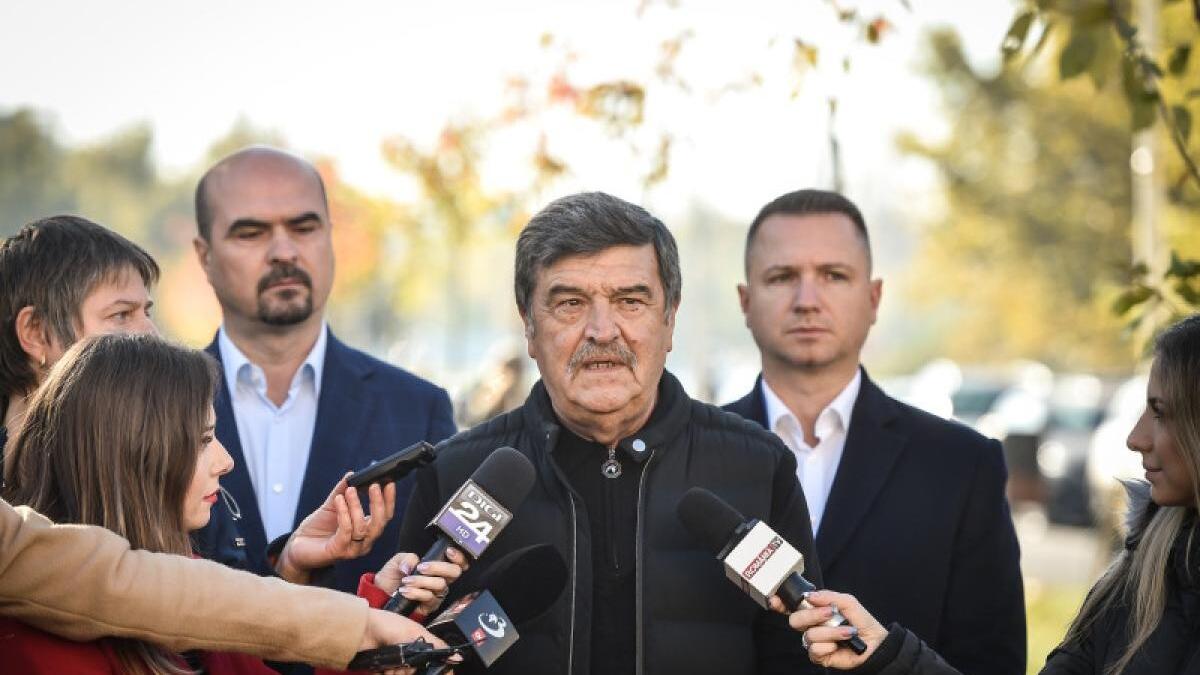 nicuosr-dan-la-invitat-la-o-discutie-pe-toni-grebla_62392000