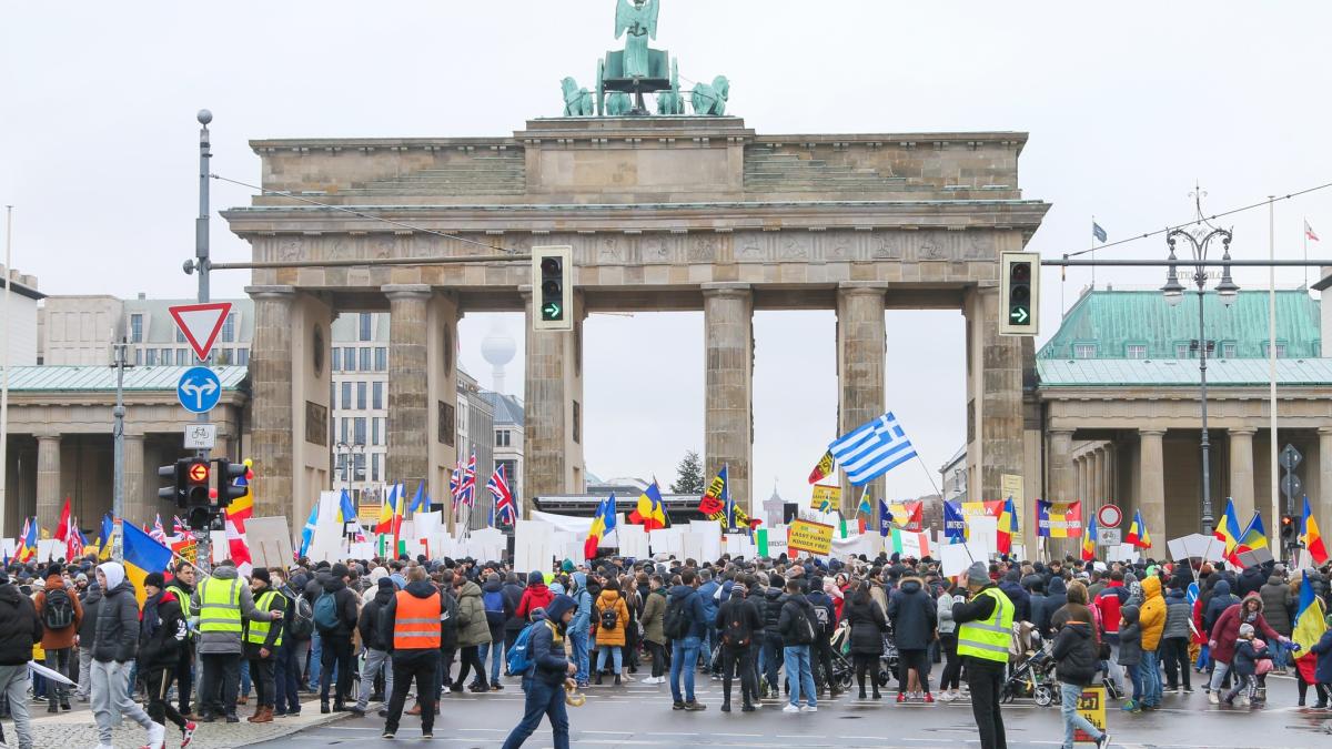 furdui-familie-protest_88589400
