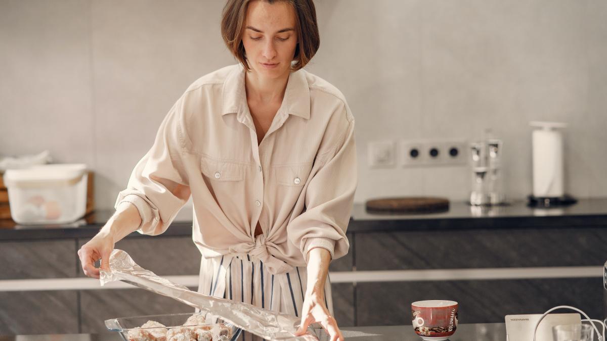 folie-de-aluminiu-in-buzunar_25028300