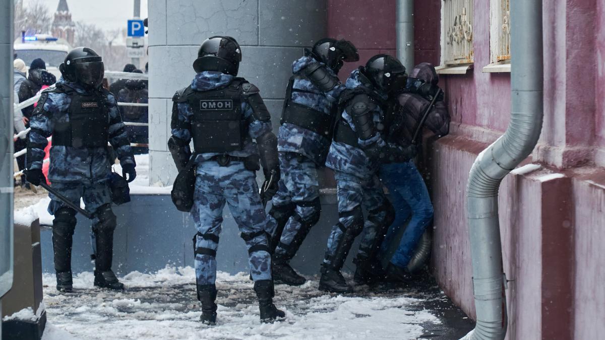 jurnalist-belarus-munca-silnica_04050300