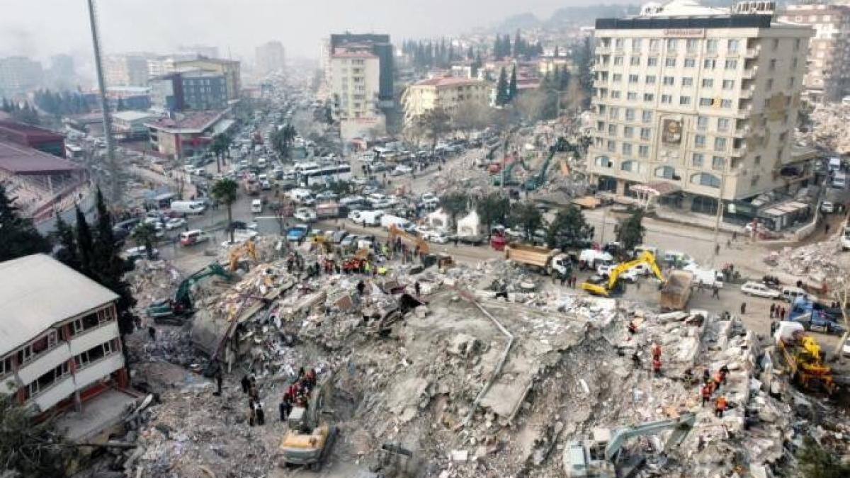 cutremure-turcia--hartmann-aceasta-catastrofa-naturala-duce-la-o-slabire-fundamentala-a-puterii--anunta-o-reconsiderare-a-rolului-turciei-in-lume_06306100