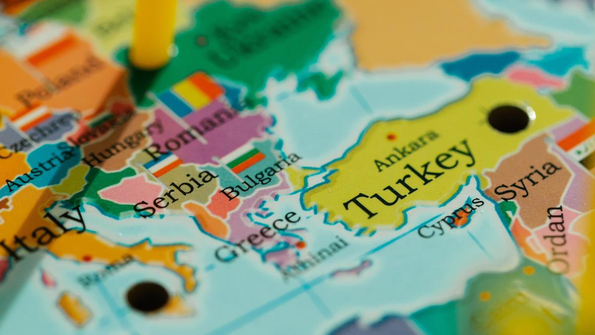 de-ce-grecia-nu-va-ajuta-niciodata-turcia--hartmann-nu-va-plati-un-euro-pentru-reconstructia-tarii--este-un-vis-frumos_40590400