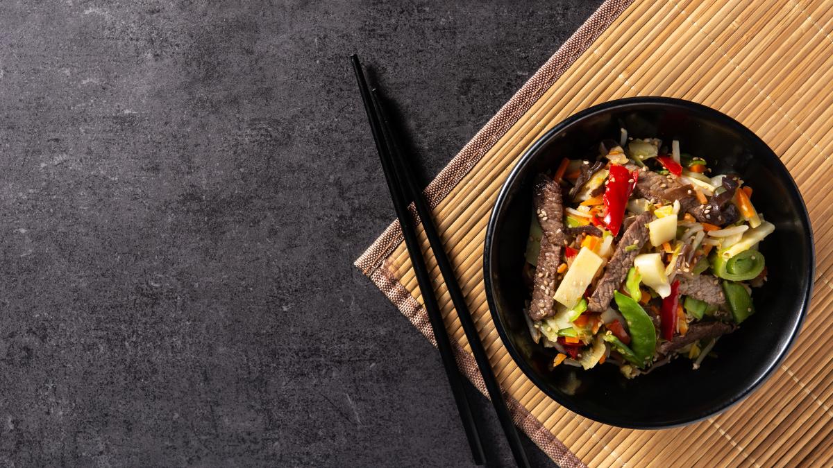 chop-suey--reteta--tocanita-de-pui-cu-legume-in-stil-chinezesc_53802400