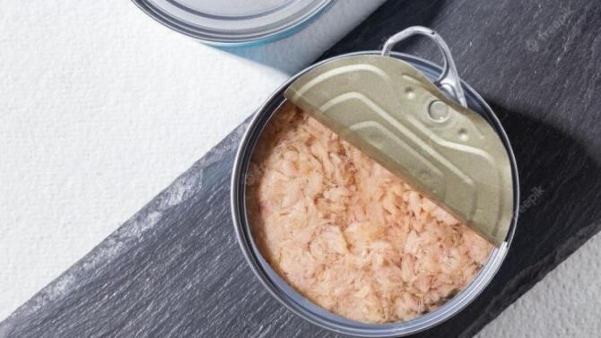 nu-mai-arunca-uleiul-din-conservele-de-ton-in-chiuveta--acesta-este-un-obicei-foarte-riscant_23698700