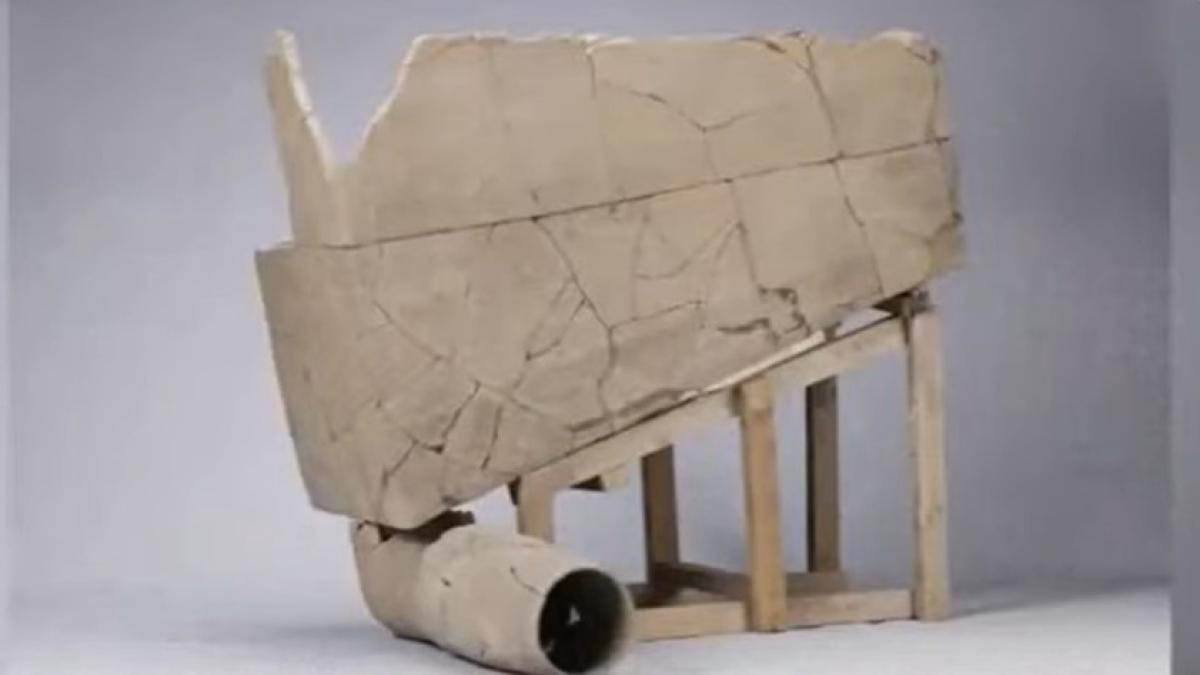 cea-mai-veche-toaleta_66113500