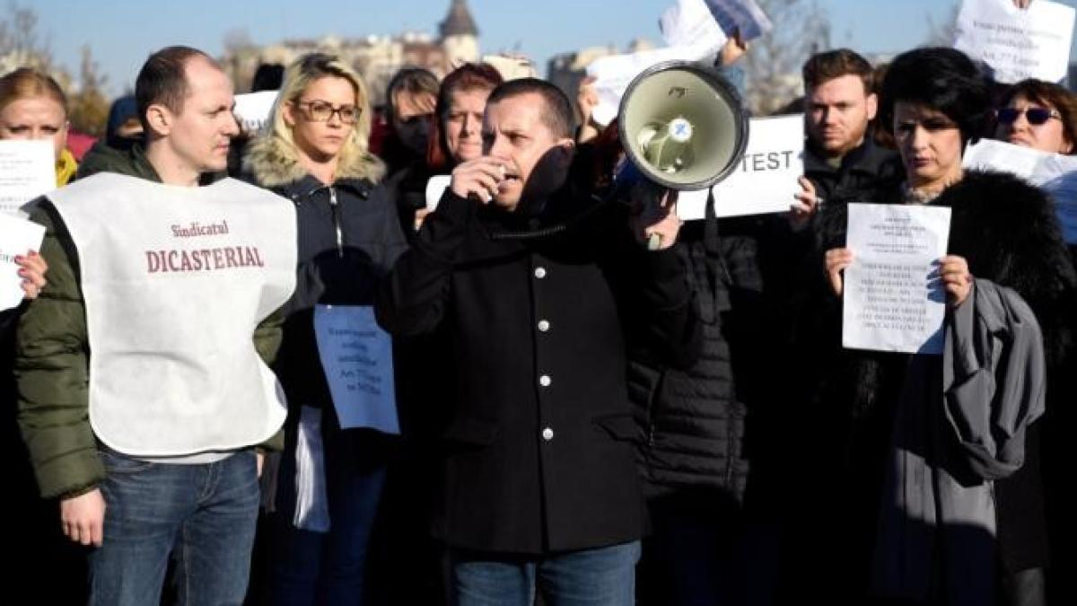 pensii-de-serviciu-grefieri_53618000