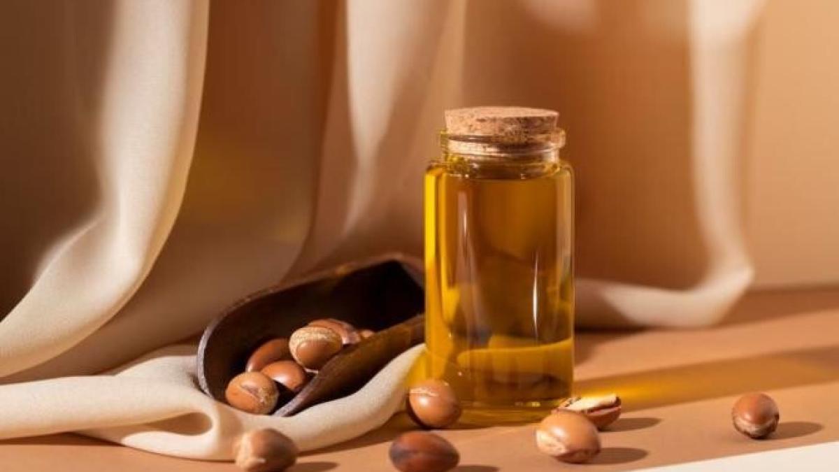 uleiul-de-argan-are-zeci-de-beneficii--iata-motivele-pentru-care-ar-trebui-sa-l-folosesti_41263500