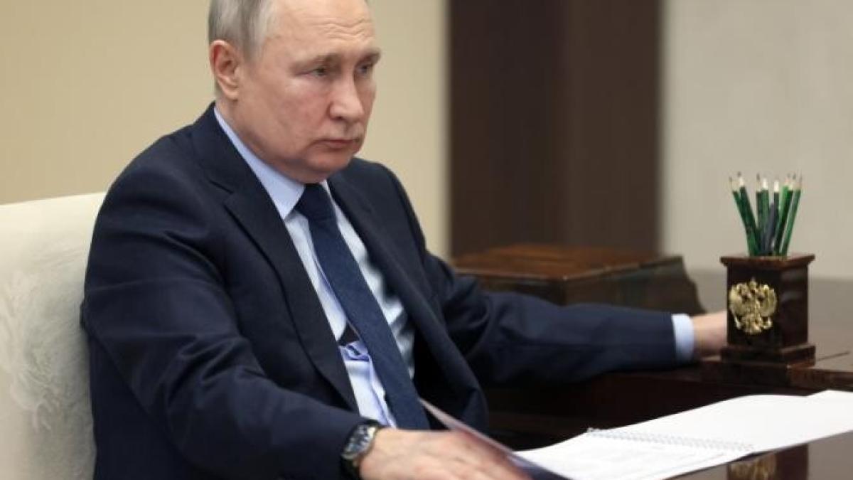 vladimir-putin-5_64374600