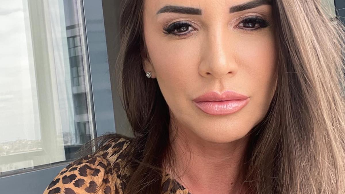 mi-s-a-parut-ca-sforaie-si-am-zis-ca-l-filmez-sa-l-pun-pe-facebook--cum-si-a-cunoscut-mara-banica-sotul-eu-n-am-crezut-ca-e-roman--m-a-condus-la-hotel_69490600