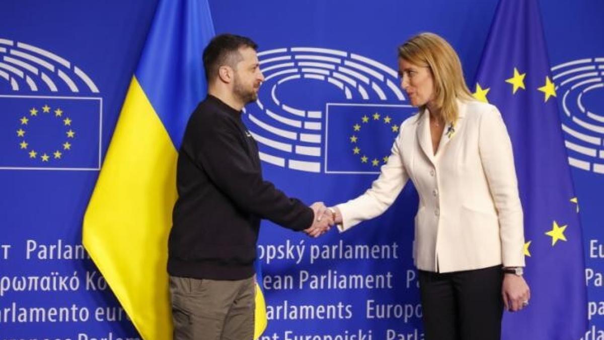 sefa-pe-si-presedintele-ucrainei--optimisti-ca-negocierile-ucrainei-pentru-ue-incep-chiar-in-acest-an_99476400