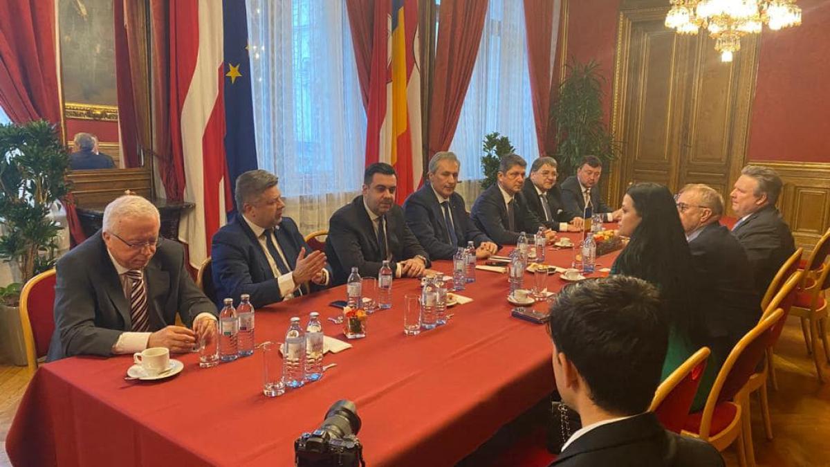 aderarea-romaniei-la-schengen--razvan-cuc-nu-este-un-capitol-inchis--am-avut-discutii-cu-o-serie-de-oficiali-austrieci-4_36860400