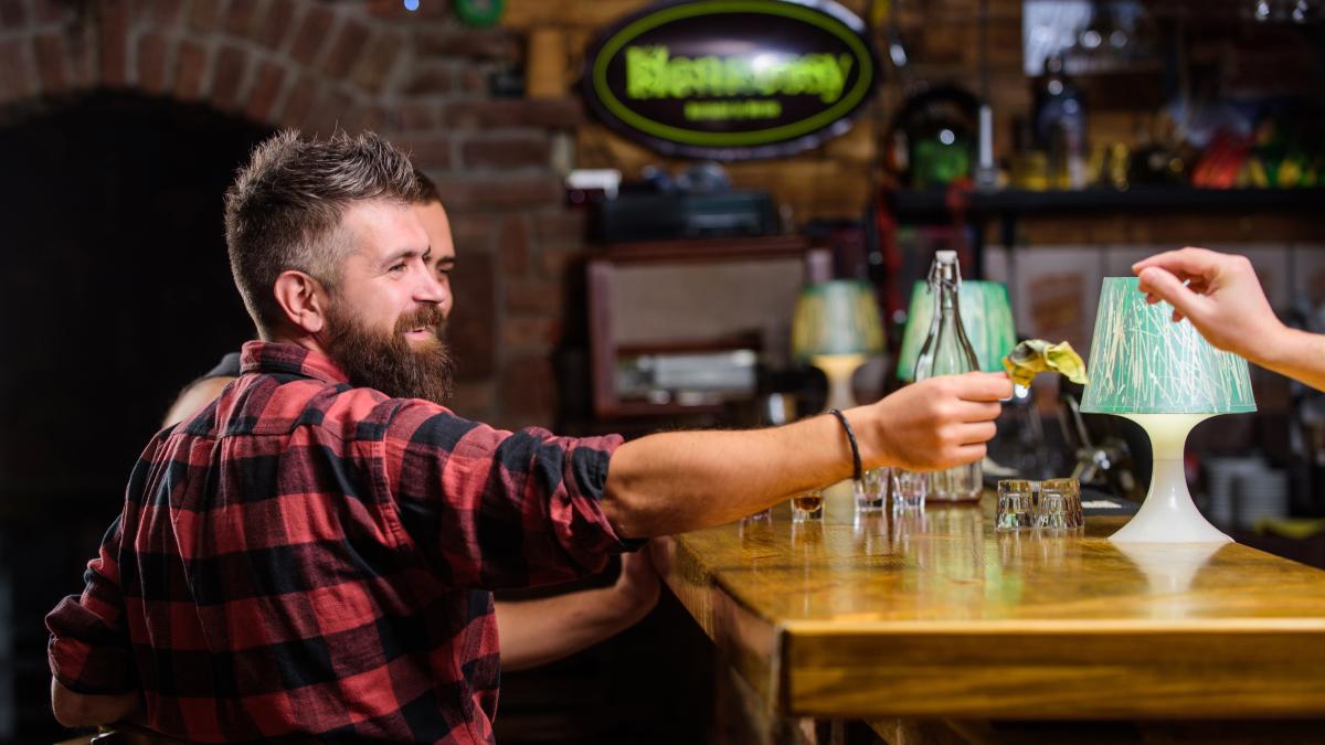 bacsis-barman_74463500