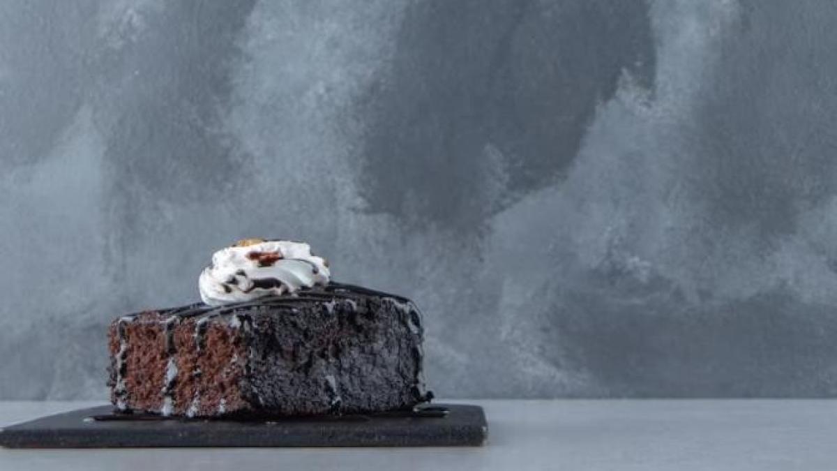 negresa-din-patru-ingrediente--fara-faina-si-fara-unt--un-desert-delicios-pentru-postul-pastelui_03665500