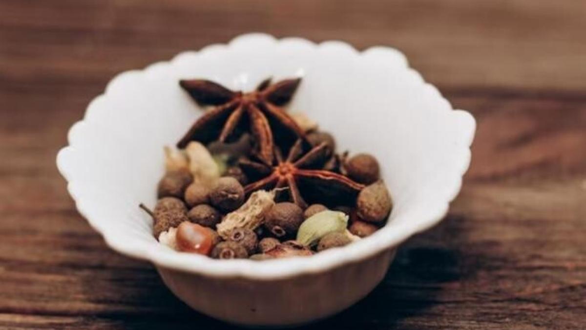 secretele-medicinei-traditionale--iata-cateva-medicamente-naturiste-care-sunt-in-fiecare-bucatarie_06510300