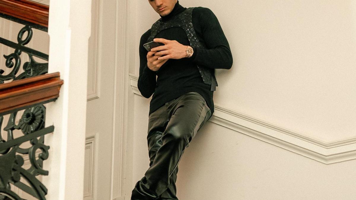 ianis_hagi_telefon_fb_01761500