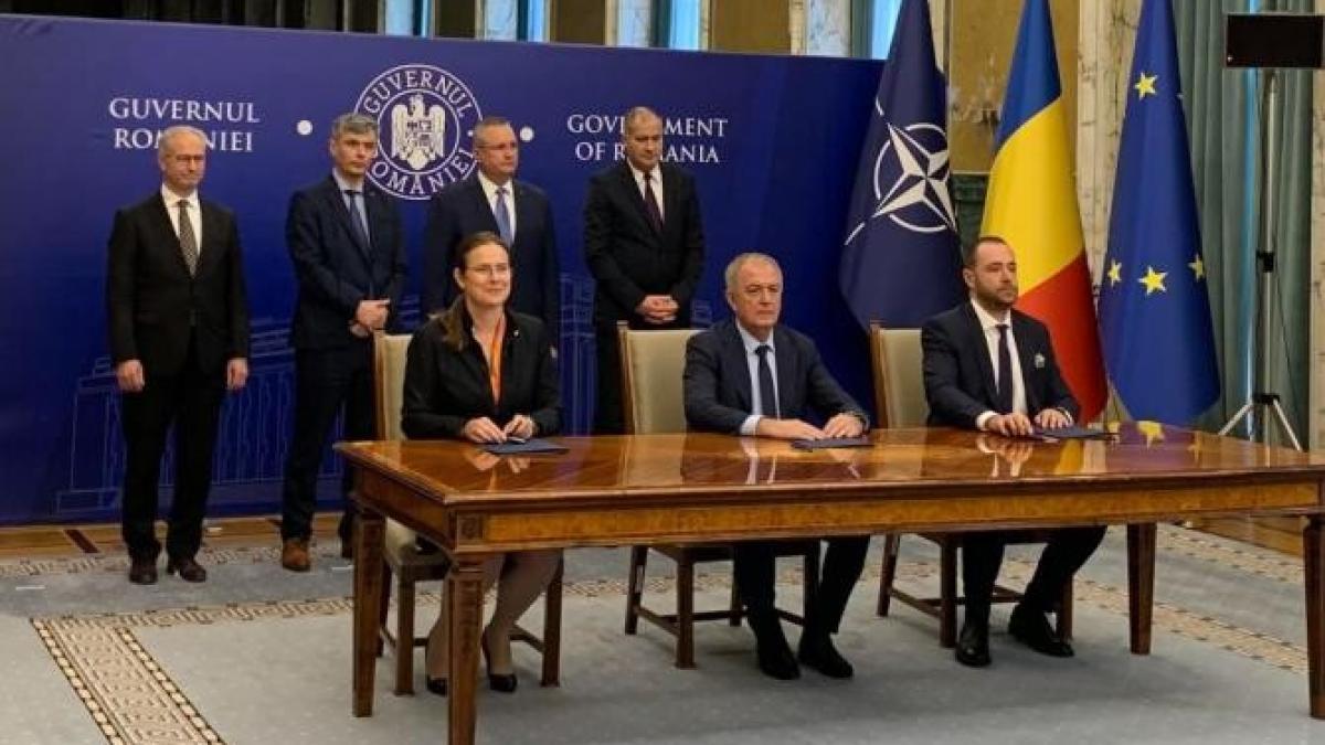 moment-istoric--petrom-a-semnat-cu-transgaz-un-contract-pentru-transportarea-gazelor-naturale-din-marea-neagra_40017400