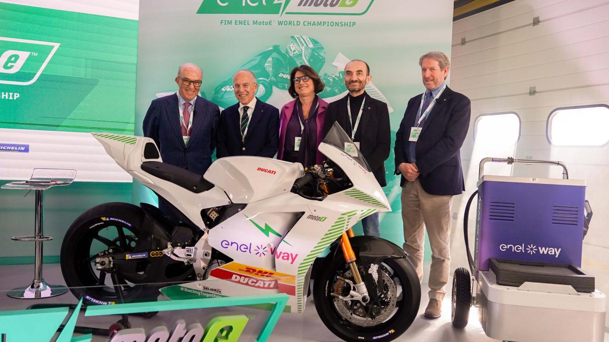 fim-enel-moto-e-foto_99902300