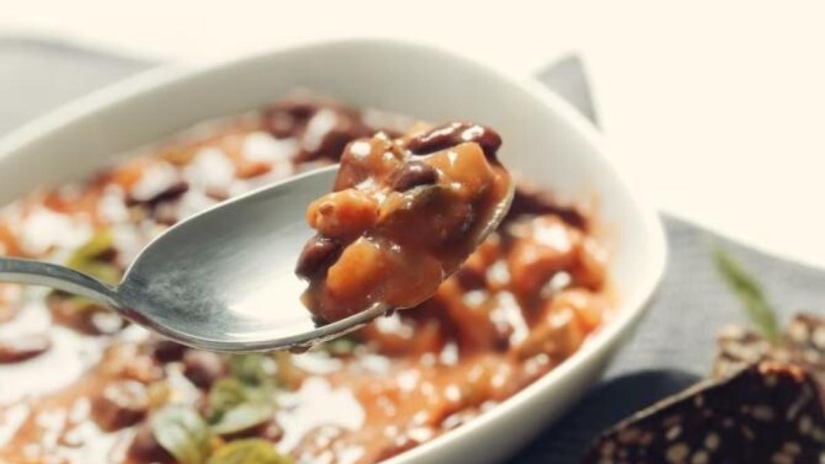 fasole-cu-orez-si-legume--o-reteta-satioasa-din-bucataria-africana_01557000