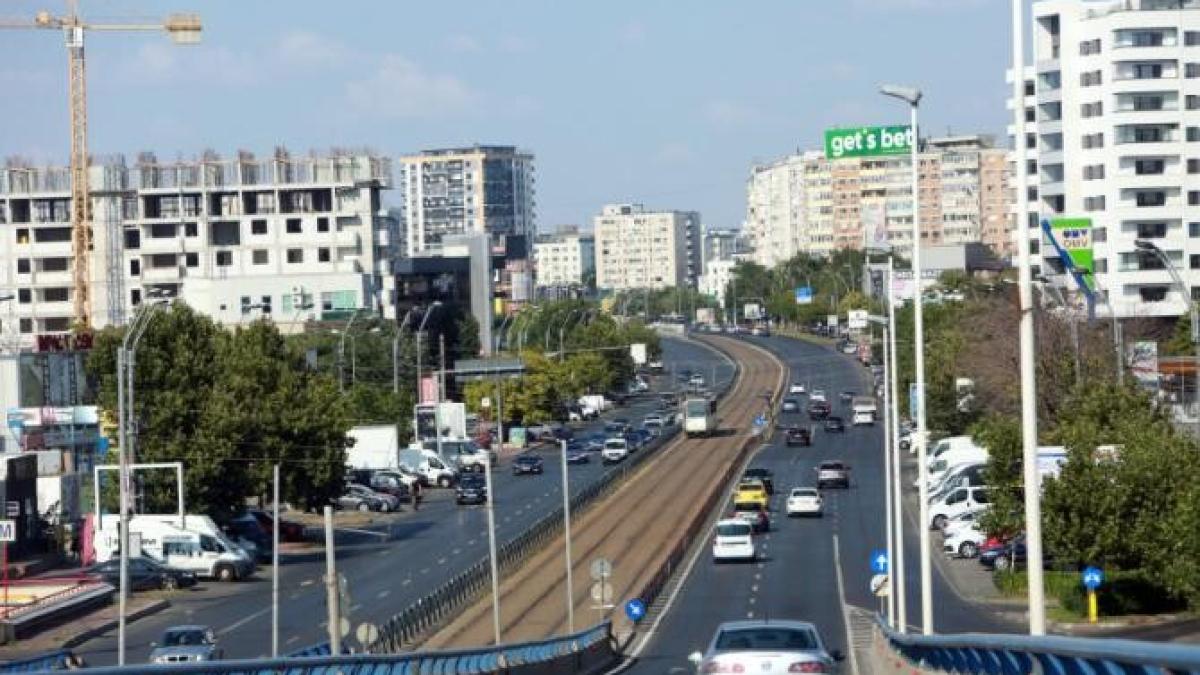 cutremur-romania--stefan-palarie-arata-marele-pericolul-in-cazul-parterelor-cu-magazine--ca-cele-de-pe-bulevardul-mihai-barvu_75535700