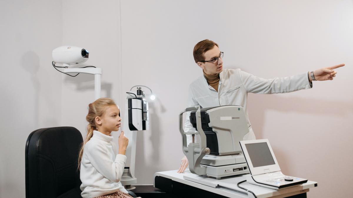 dr--craiu_pediatru_copii_dr_google_pxl_30466000