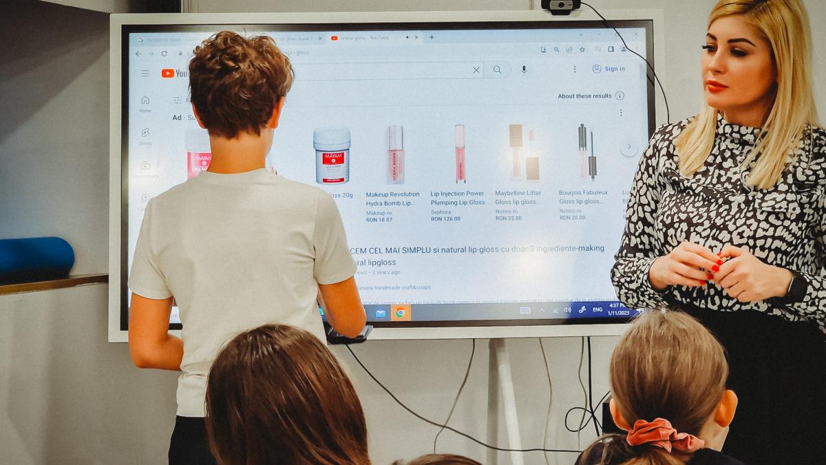 kids_in_business_fb_80385300