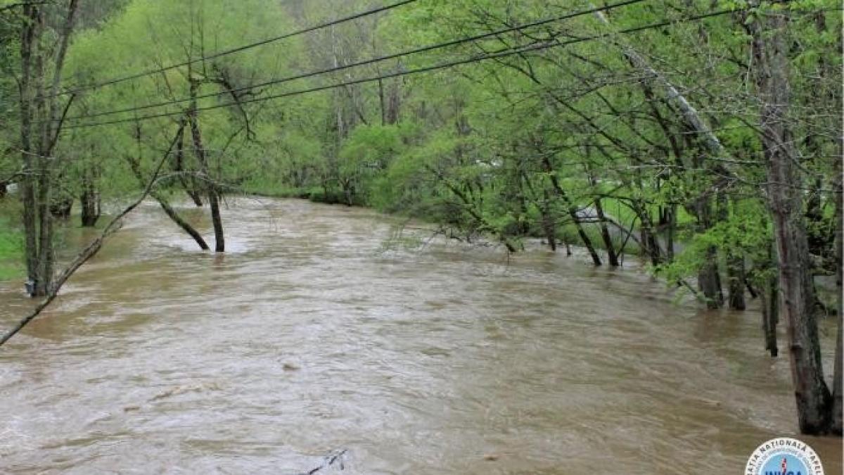 inhga--avertizare-cod-galben-de-viituri-si-posibile-inundatii-2_92863700