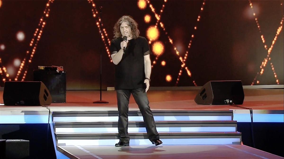 m-a-intrebat-cineva-ce-fac-eu-cu-adevarat--in-afara-de-marina-voica--droguri-si-copii-din-flori--laurentiu-cazan--dezamagit-de-sistem-totul-e-la-un-nivel-subcultural-groaznic_97246100