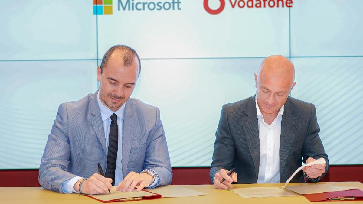 stire-vodafone-microsoft_04331800