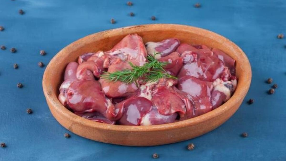 ficat-de-porc-inabusit-in-smantana--o-reteta-simpla-pentru-un-preparat-delicios_06256700